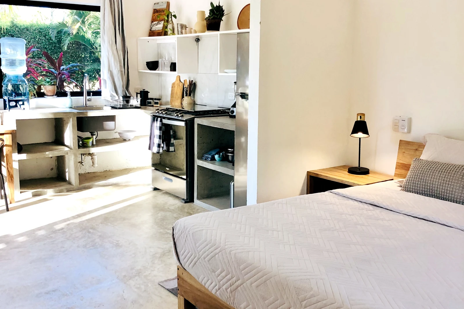 Casita Koyu, 2 min walk to Playa Colorado Surf - Guesthouses for Rent in Hacienda Iguana, Rivas, Nicaragua - Image 1