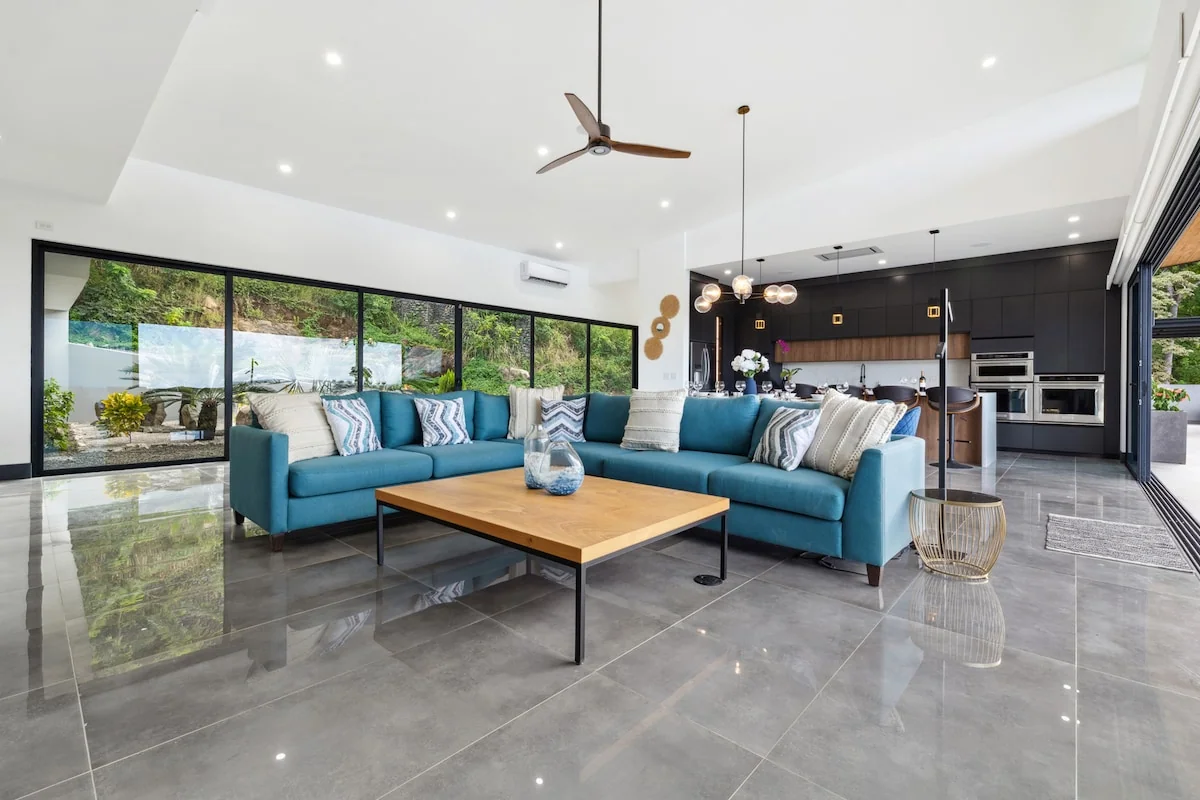 Luxury New 6 Bedroom Villa in Gated Community — 6 bedroom vacation rental in 