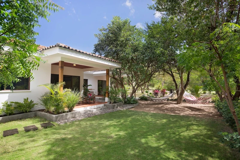 Casita de Sol, just one row back from beach front! - Houses for Rent in Tola, Rivas, Nicaragua