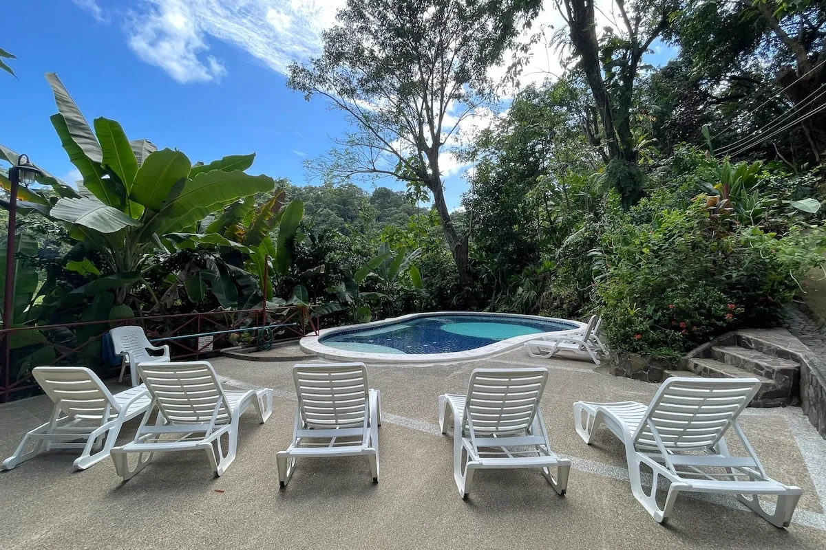 Cozy 2BR Eco Condo #4 with pool, AC, Wi-Fi - Apartments for Rent in Quepos, Puntarenas, Costa Rica