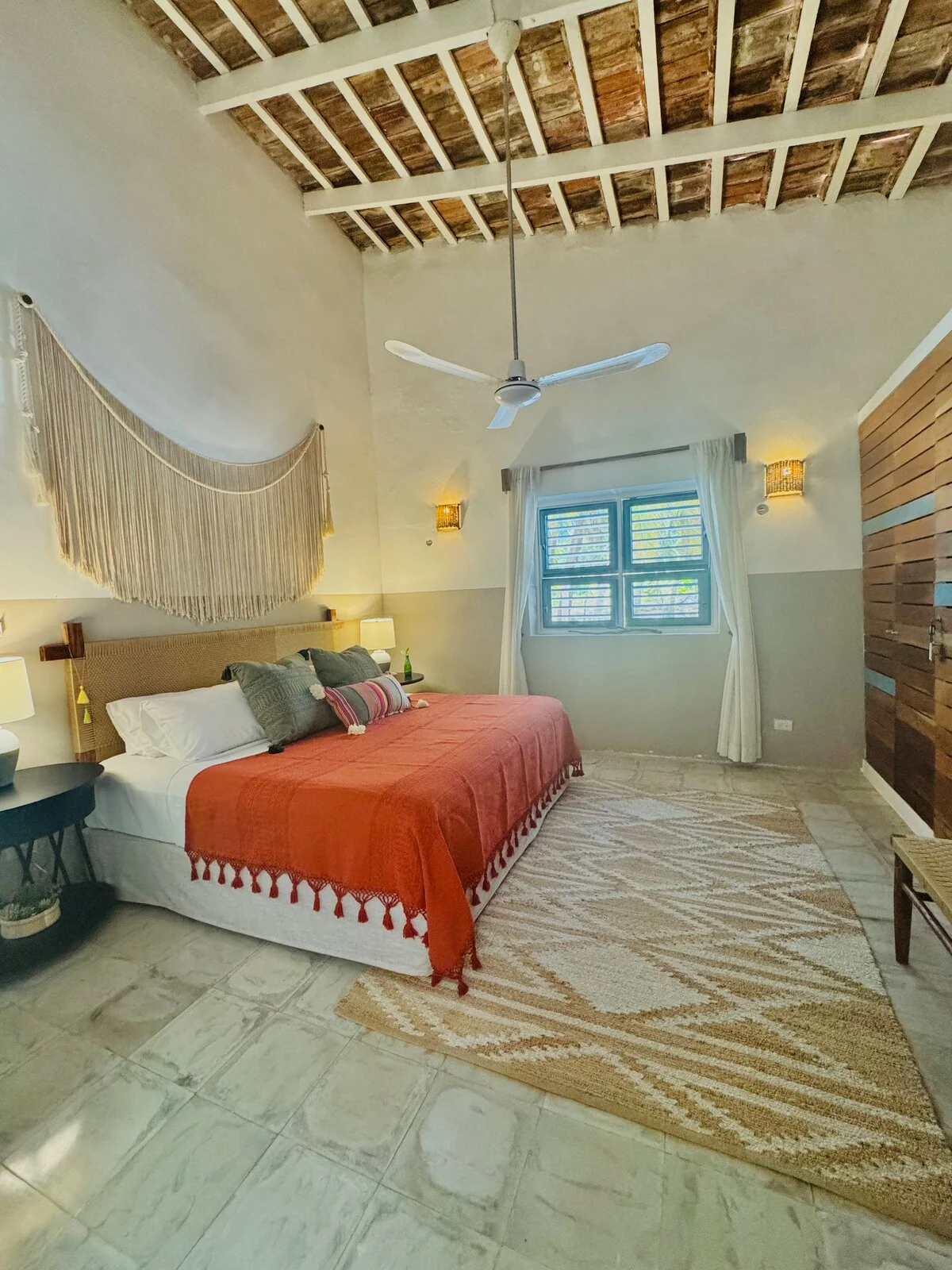 6BR Villa