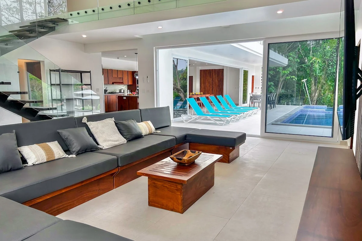 5BR Villa