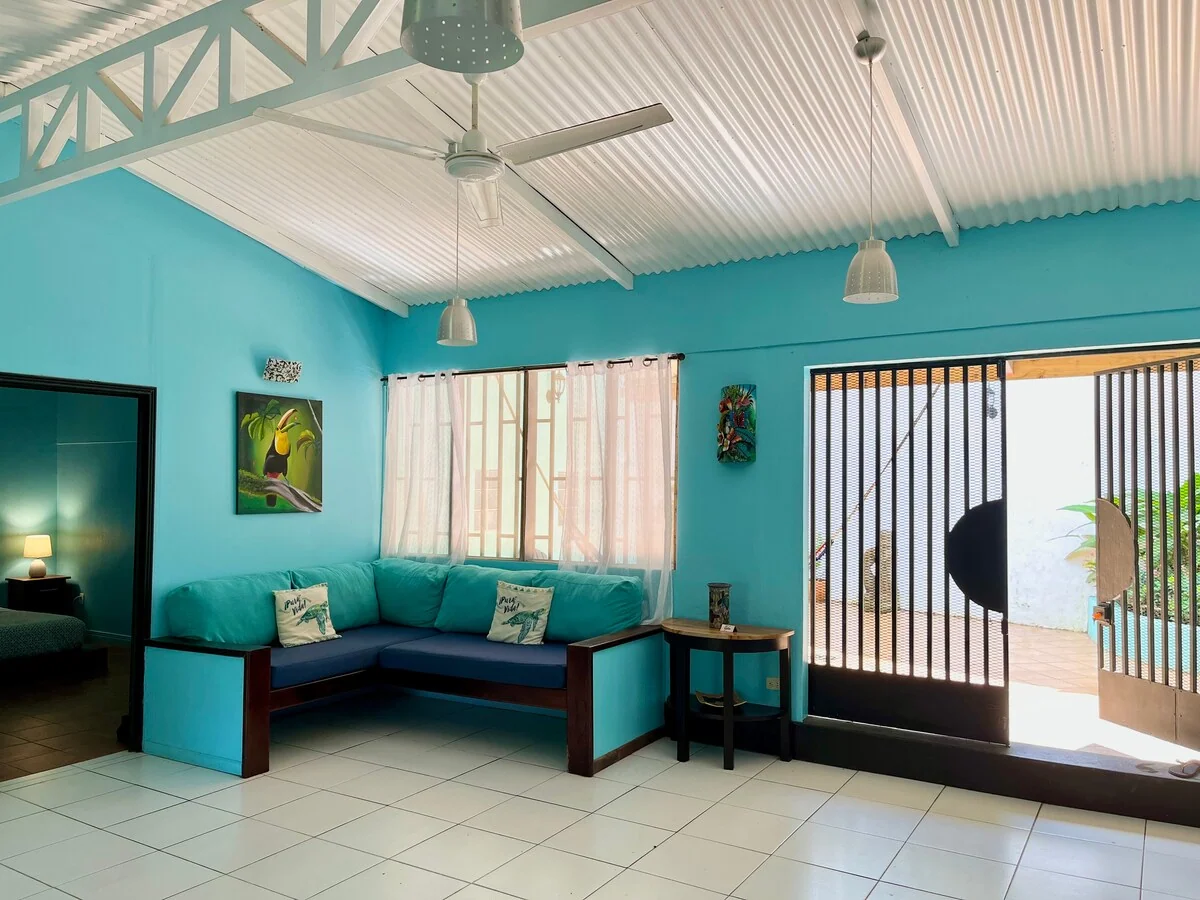 Jungle House in Heart of MA. Washer/Dryer/WiFi. - Houses for Rent in Manuel Antonio, Costa Rica