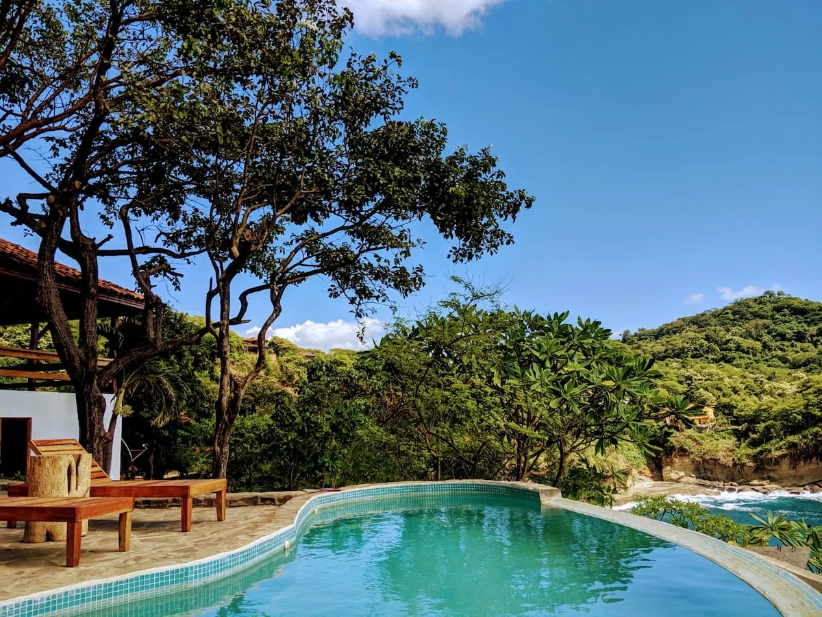 Shankton Tower | 4BR/4BA | A/C | Spectacular Views - Houses for Rent in Tola, RIVAS, Nicaragua