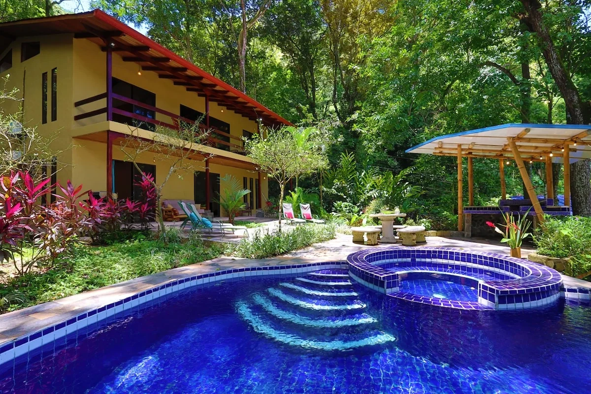 Toucan Villa Family home w/ Private Pool, Garden - Houses for Rent in Quepos, Puntarenas Province, Costa Rica