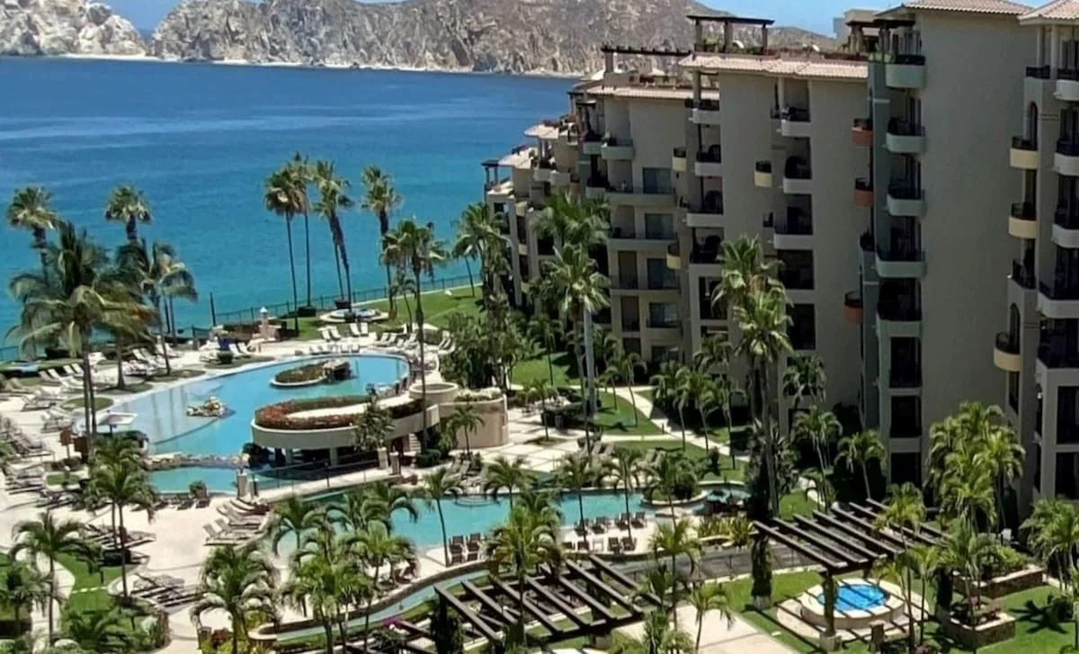 Top Floor! Spacious! Medano Beachfront! - Condominiums for Rent in Cabo San Lucas, Baja California Sur, Mexico - Image 1