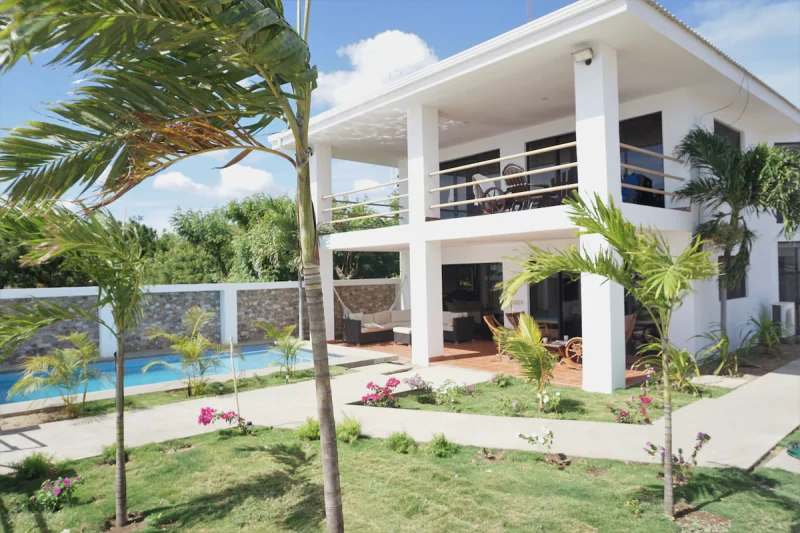 Amahula - Beachfront villa, private pool and surf - Houses for Rent in Las Salinas, Rivas, Nicaragua