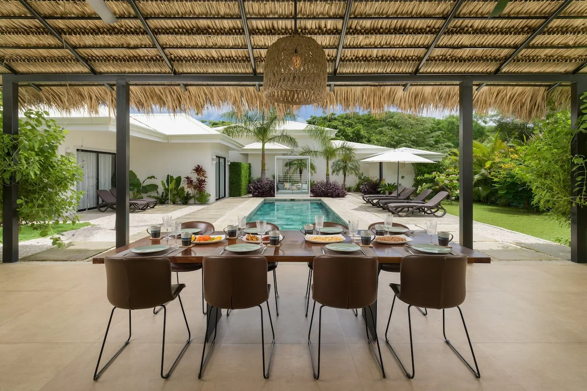 Stunning Oasis — 7 bedroom vacation rental in 