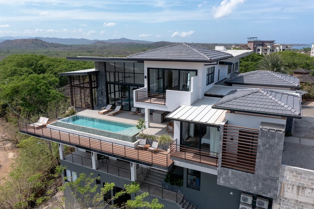 Oceanside Luxury Escape with Stunning Views - Villas for Rent in Tamarindo, Guanacaste Province, Costa Rica - Image 1