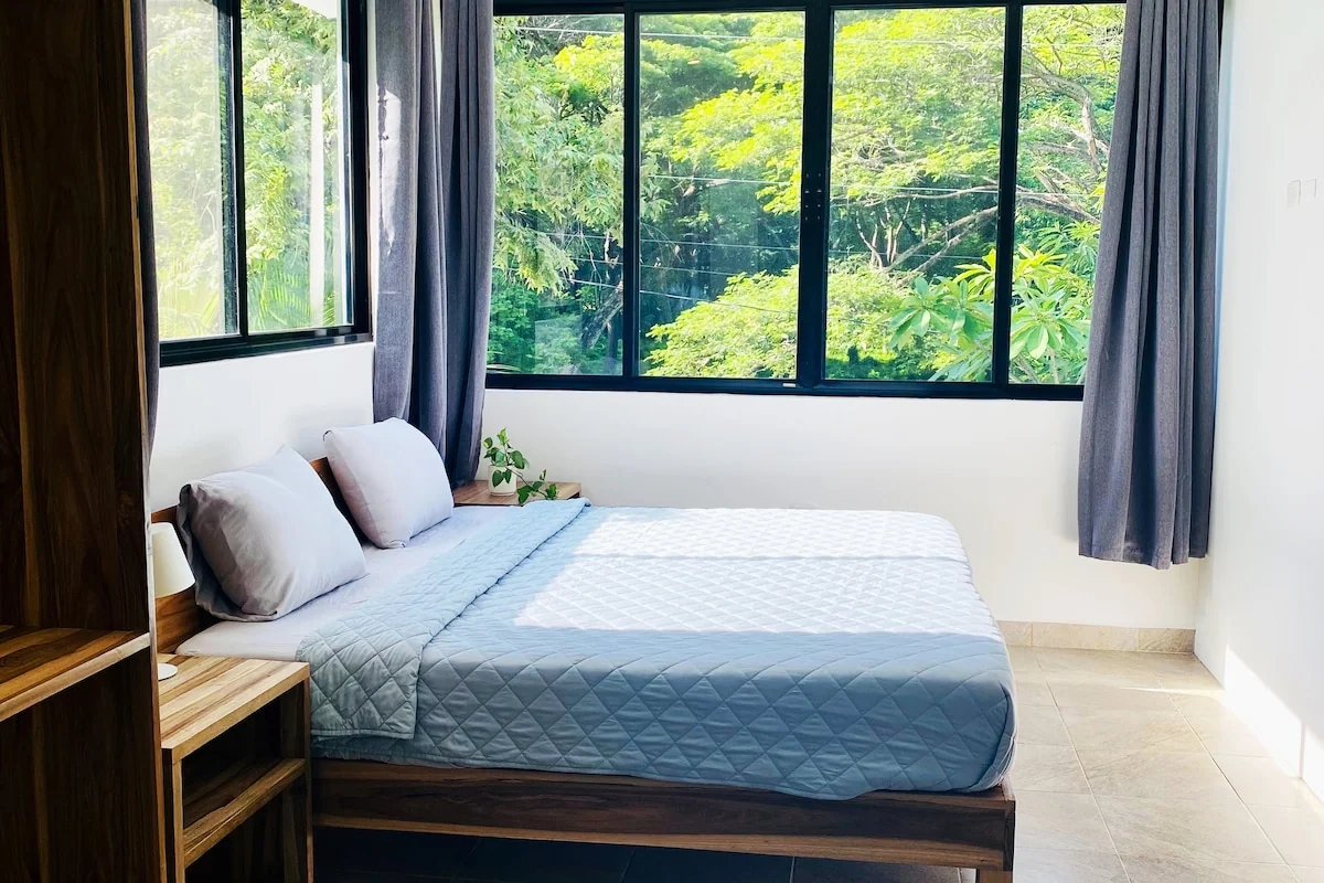 Surf Loft Playa Colorado 3 minute walk to the surf