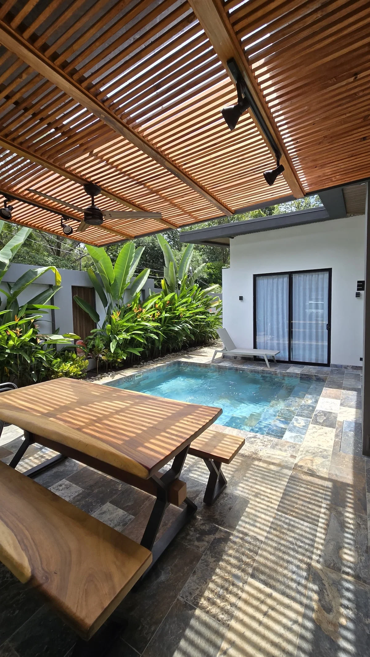 Villa 7 min to Beach/Nat Park MA/Pool/Parking/AC