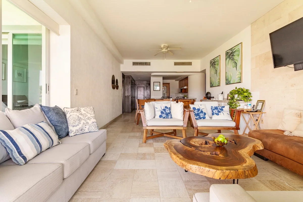Acapulco Mayan Island Apartment (Oceanfront) - Condominiums for Rent in Acapulco, Guerrero, Mexico - Image 1