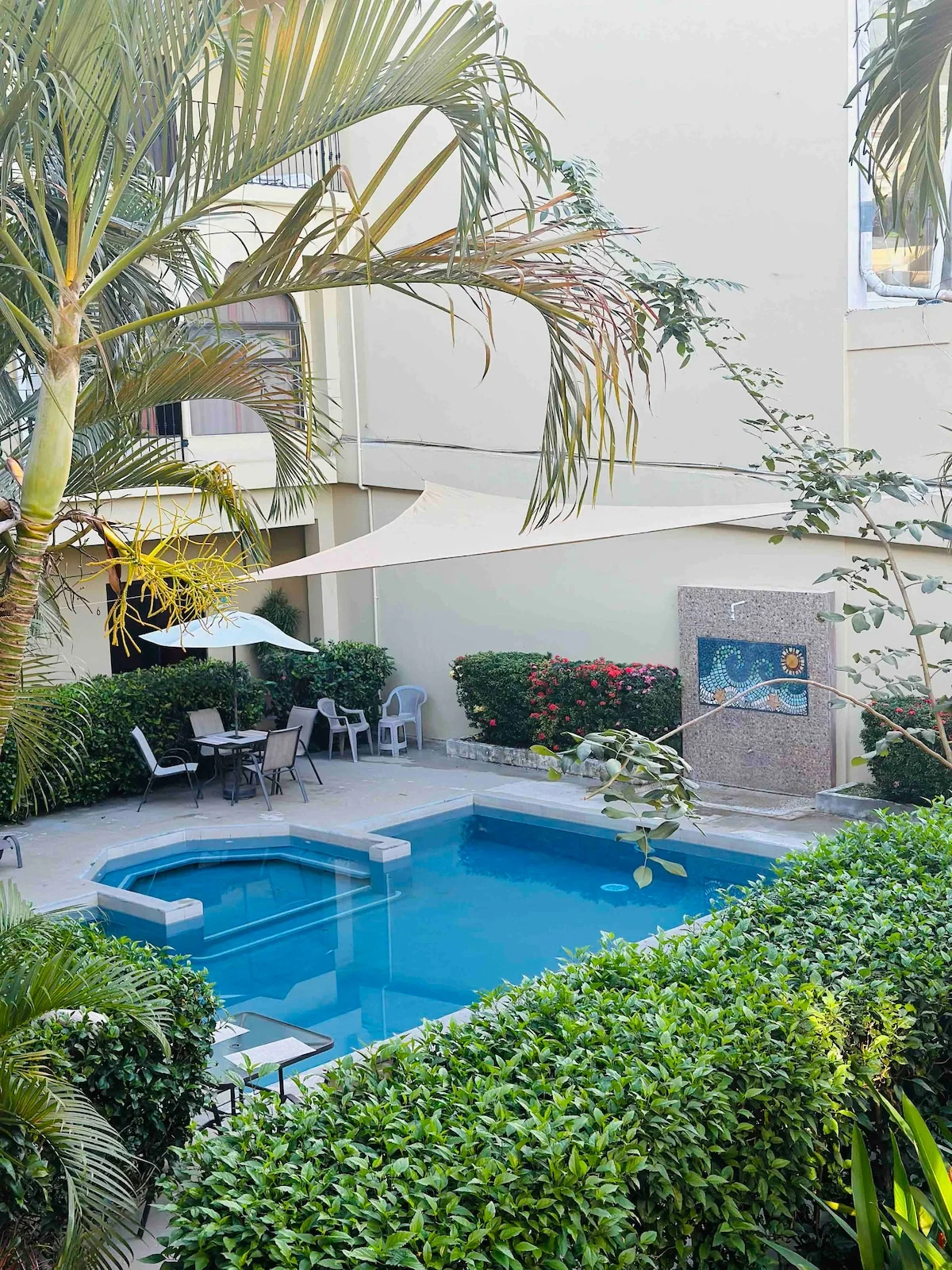 Roomy Penthouse minutes to the beach No 13 — 3 bedroom vacation rental in Tamarindo