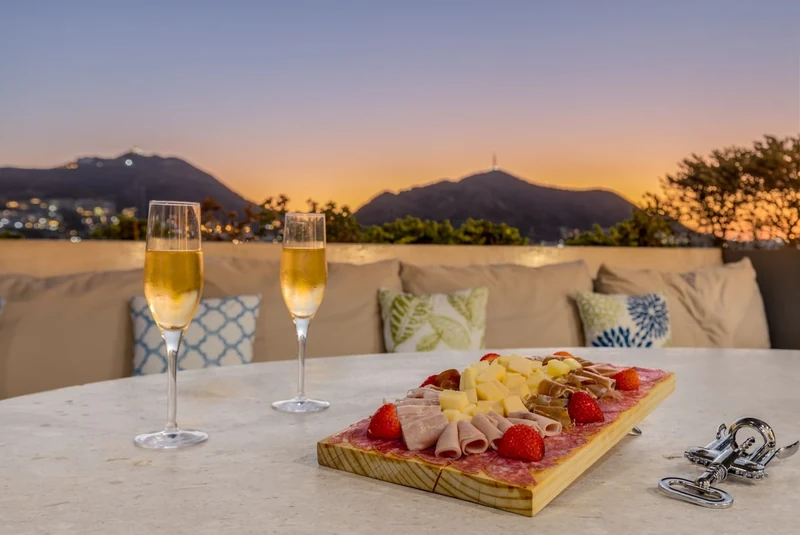 2BR Cabo Marina w/ Jacuzzi & Terrace! - Condominiums for Rent in Cabo San Lucas, Baja California Sur, Mexico