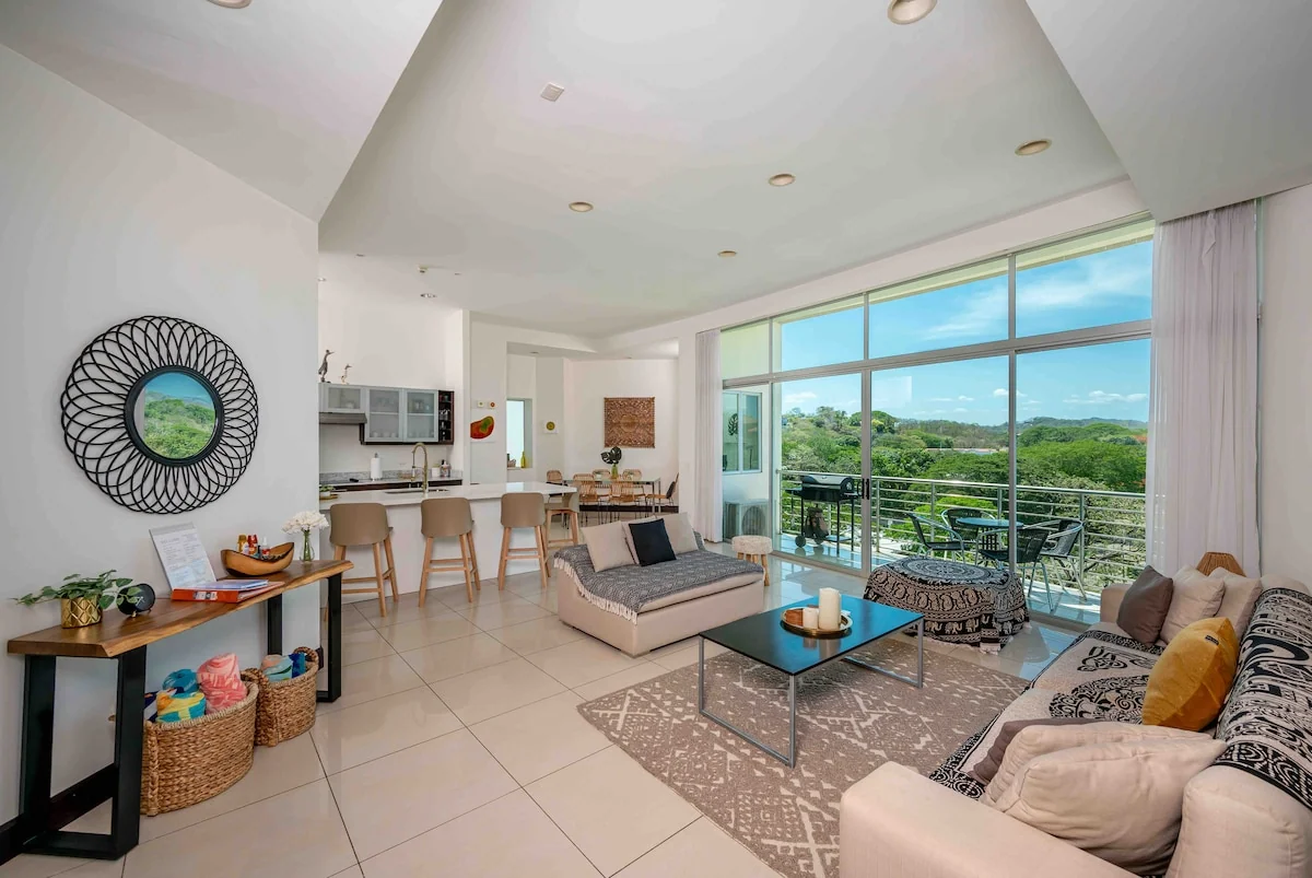 Stay In Spacious Style! Five Minute Walk to Ocean! - Condominiums for Rent in Tamarindo, Guanacaste Province, Costa Rica