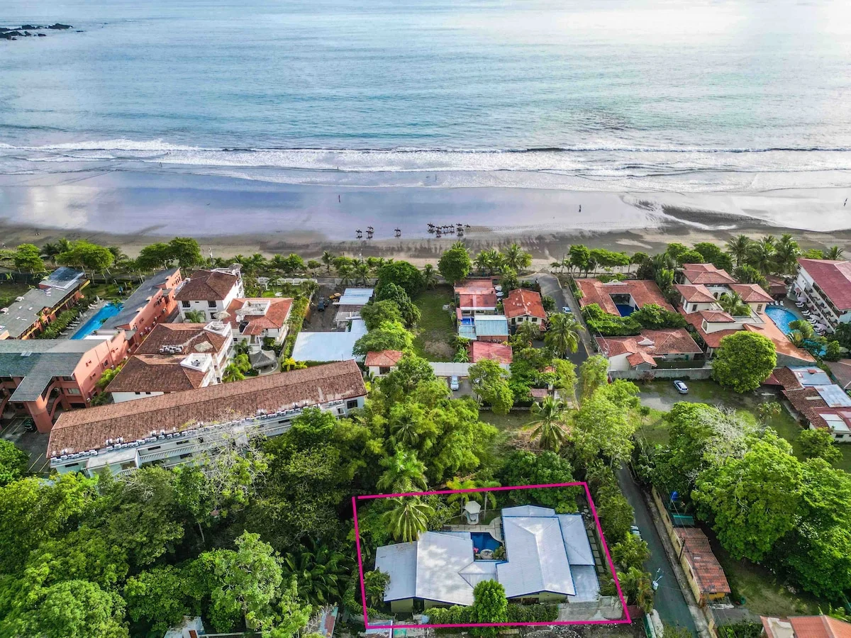 Tropical Garden Villa - Jaco - Steps to Beach - Villas for Rent in Jaco, Provincia de Puntarenas, Costa Rica - Image 1