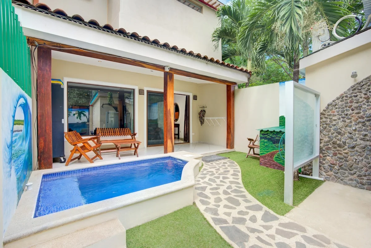 Cntr Lctn Blk2Bch (Shop/Surf/Fish/Boat/Golf/Skate) - Townhouses for Rent in Tamarindo, Guanacaste Province, Costa Rica