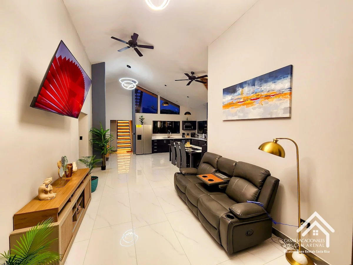 Home in La Fortuna — 5 bedroom vacation rental in San José
