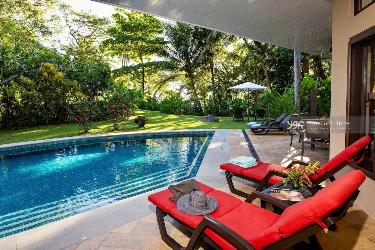 Home in Dominical Beach, Puntarenas - Image 1