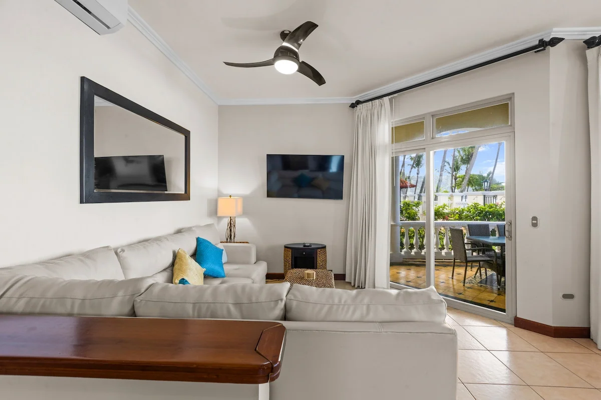 Direct Oceanfront Villa 200+ 5-star reviews. - Apartments for Rent in Jaco Beach, Puntarenas Province, Costa Rica - Image 1