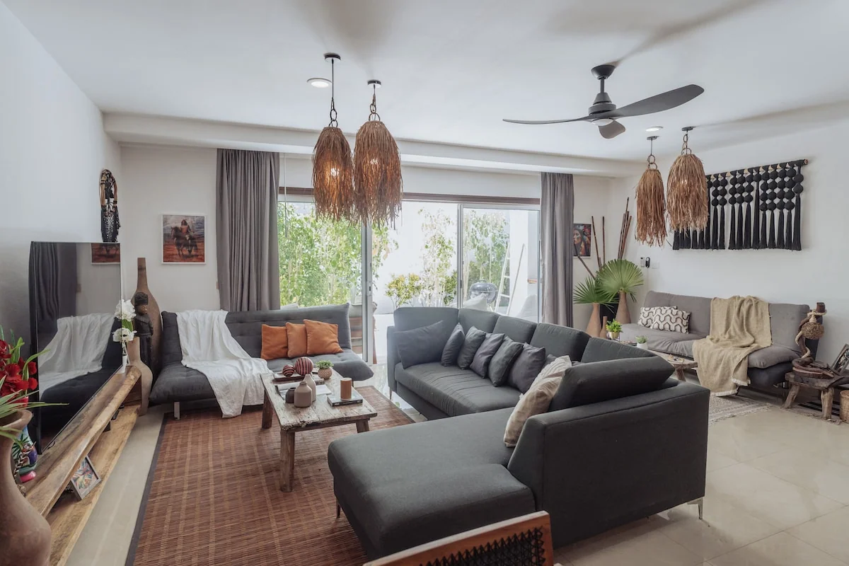 3BR Condo