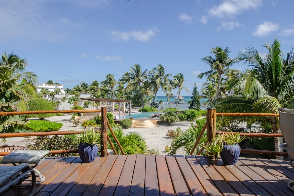 Villa Jade | Oceanfront 3BR Luxury Escape - Houses for Rent in San Pedro, Corozal District, Belize - Image 1