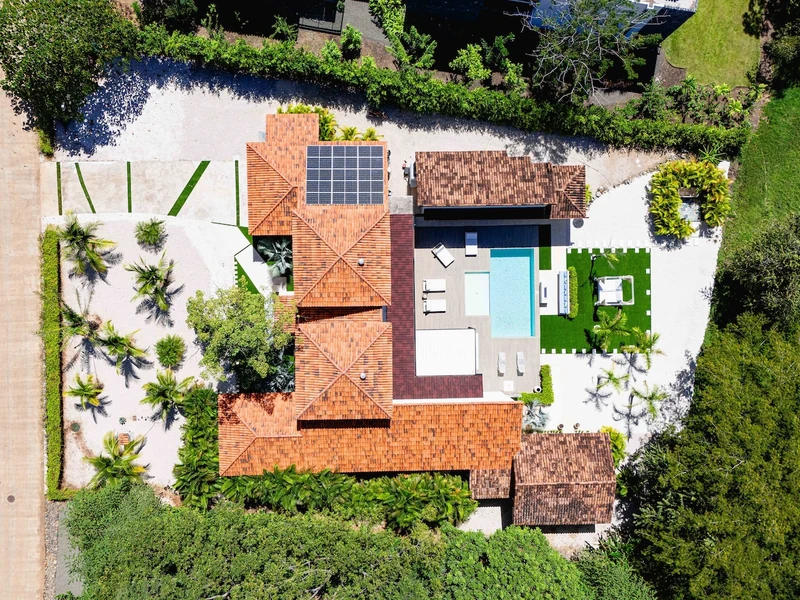 Luxury, free transfer & Cook, Cinema, Beach Club, - Houses for Rent in Tamarindo, Guanacaste Province, Costa Rica