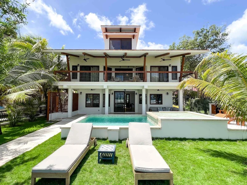 NEW! 4BR/4B Beachfront CasaCarolina - Houses for Rent in Tola, Rivas, Nicaragua