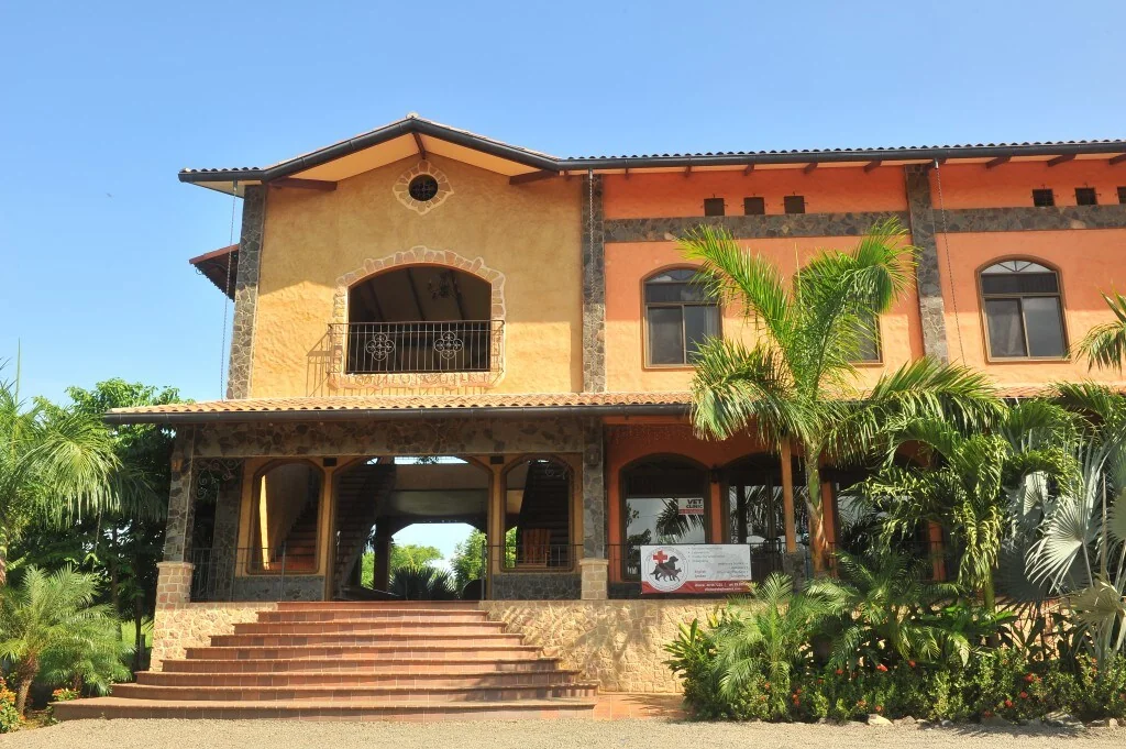 Luxury "Extra Large" Private Condo — 2 bedroom vacation rental in Paraiso