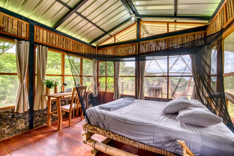 Casa Malinche: treehouse views on an organic farm - Treehouses for Rent in Magdalena, Rivas Department, Nicaragua