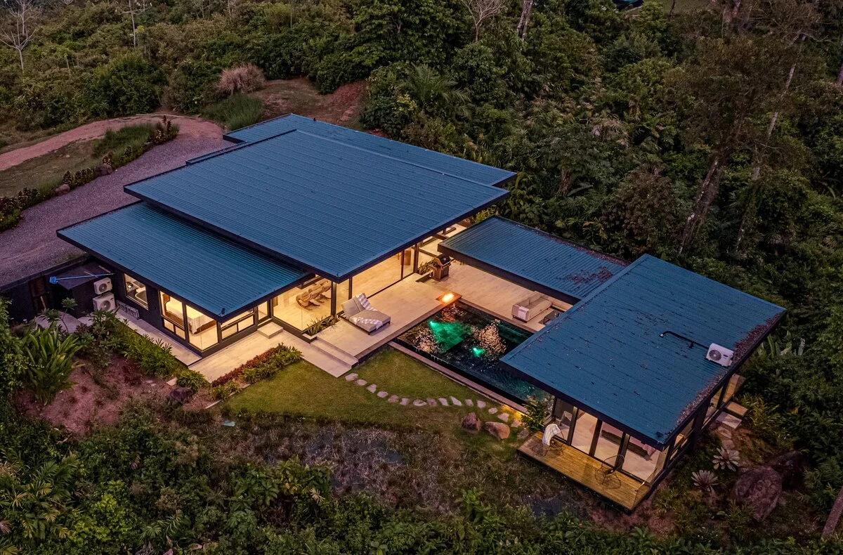 Luxury-Modern Design-Private-Gated-Pool Waterfall - Houses for Rent in Savegre, Provincia de Puntarenas, Costa Rica - Image 1
