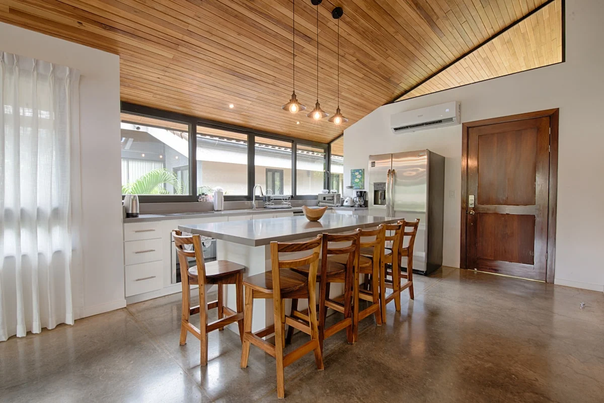 Casa Ami, 
Walk/Beach & Center,
3Bdr, Privet Pool — 3 bedroom vacation rental in 