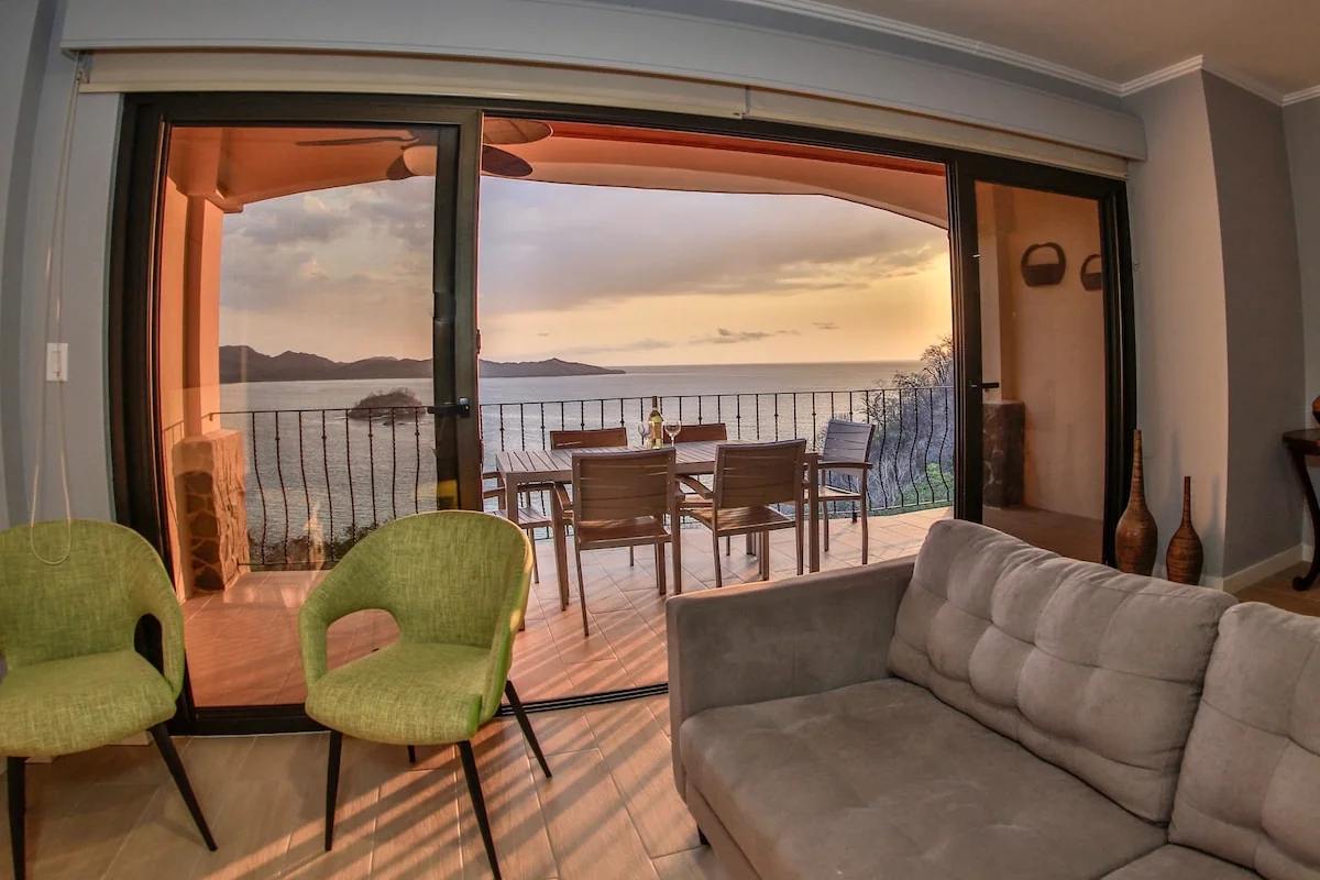 Condo with SPECTACULAR VIEW!! - Apartments for Rent in Playa Flamingo, Guanacaste Province, Costa Rica - Image 1