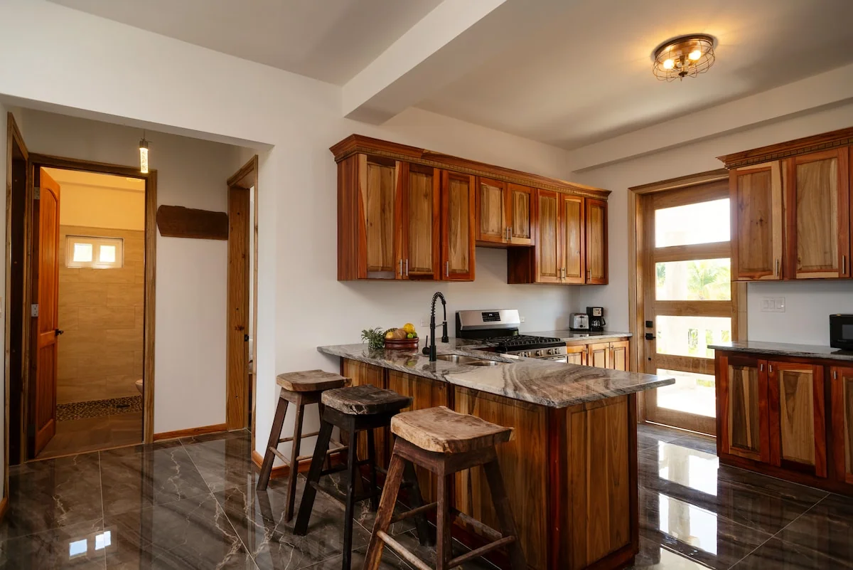 3BD 2BA Middle Unit Villa Sandy Feet Beach Resort - Hotels for Rent in Placencia, Stann Creek District, Belize - Image 1