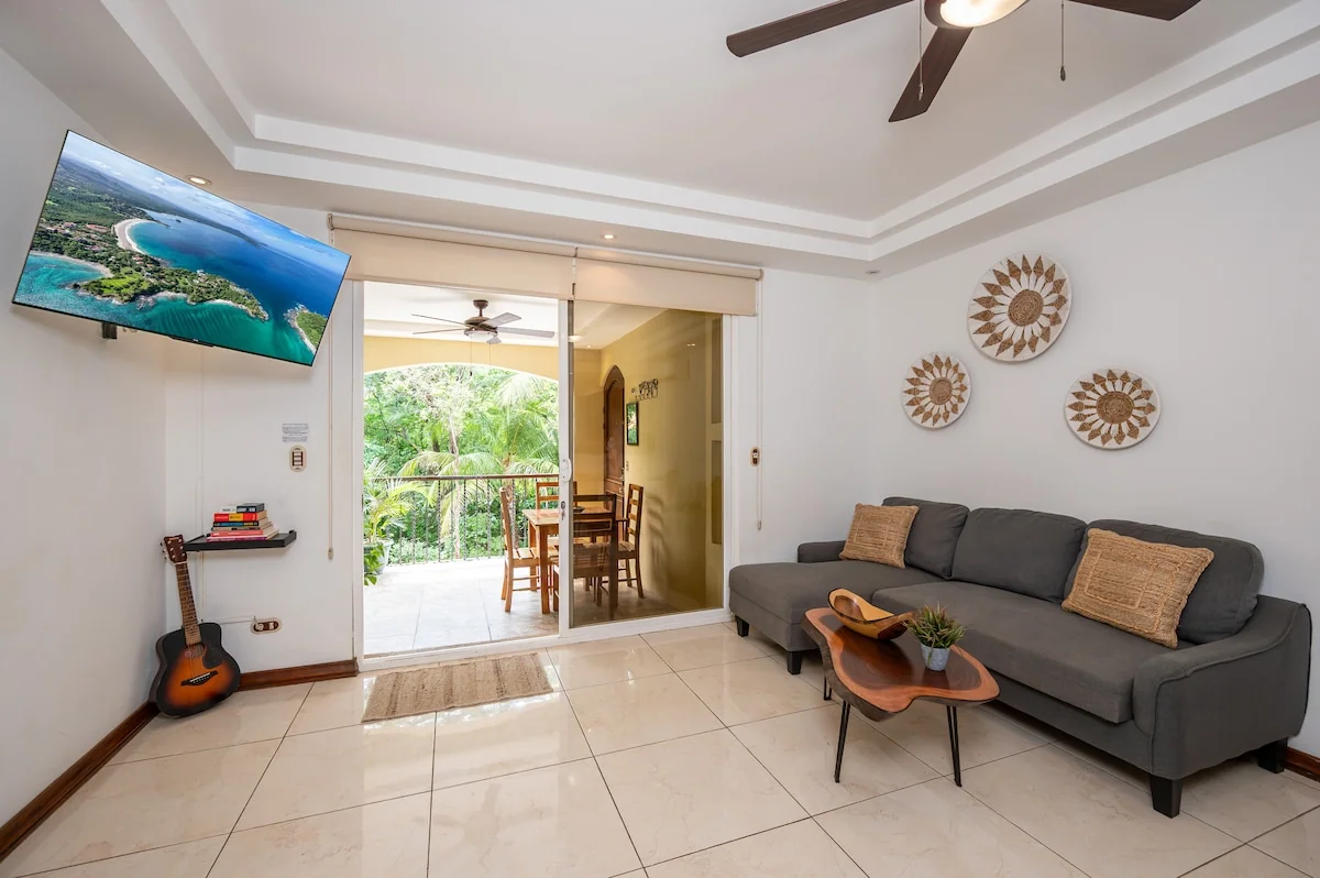 Serene & Peaceful, Pool View, 
Short walk to beach - Apartments for Rent in Tamarindo, Provincia de Guanacaste, Costa Rica