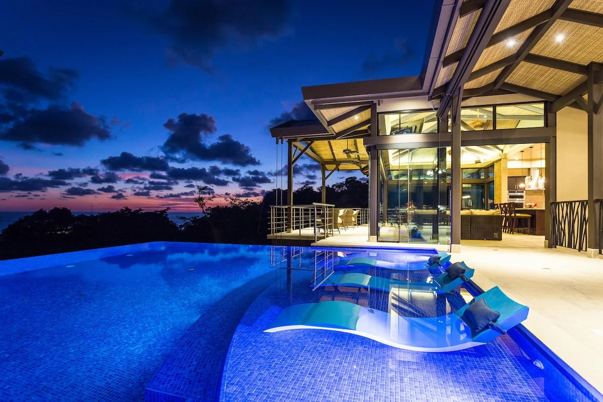 8BR Villa