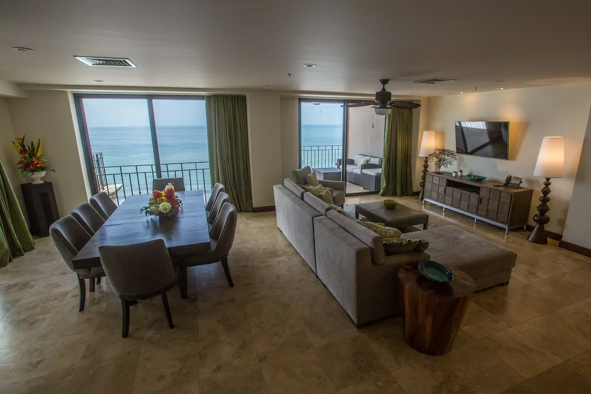Spectacular Penthouse at 5 Star Resort - Serviced apartments for Rent in Jaco, Provincia de Puntarenas, Costa Rica - Image 1