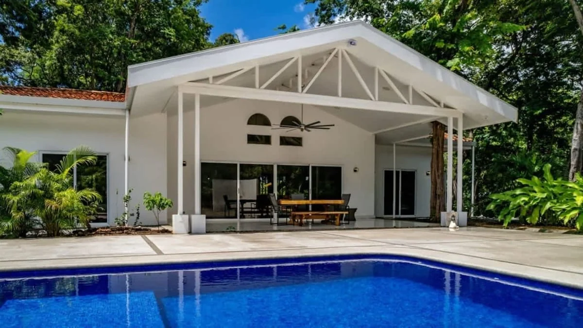 Chic Home w/ Guesthouse & Pool in Gated Community - Houses for Rent in Brasilito, Provincia de Guanacaste, Costa Rica - Image 1