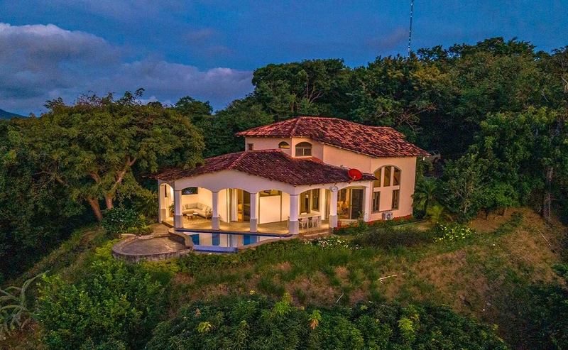3BR Villa