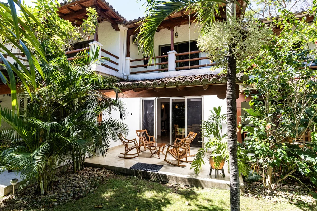 Town House 9: Comfort and golf course view - Townhouses for Rent in Tola, Rivas, Nicaragua