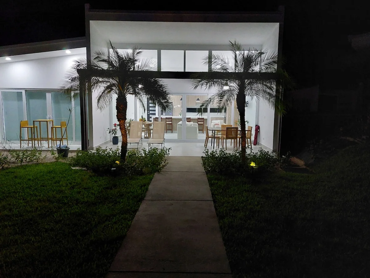 Eden: Where serenity meets beauty - Houses for Rent in Playa Avellanas, Guanacaste Province, Costa Rica