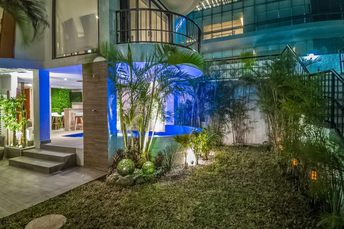 4BR Villa