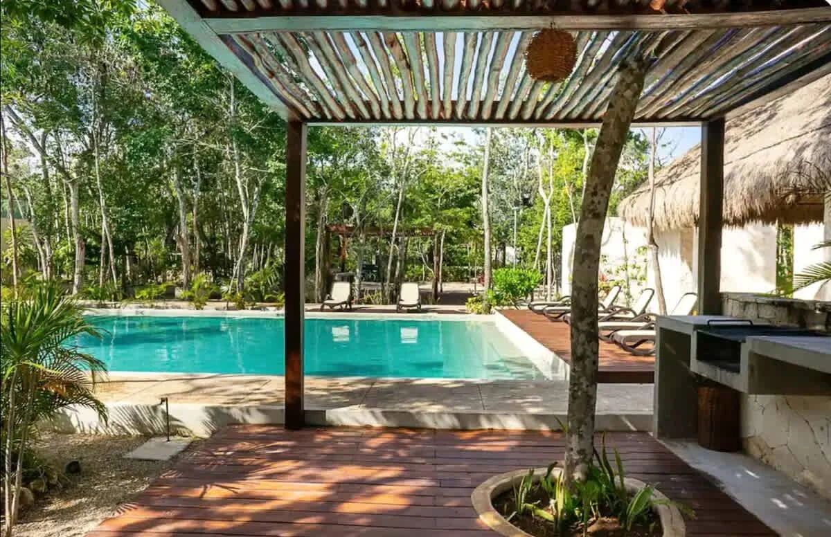 6BR Villa