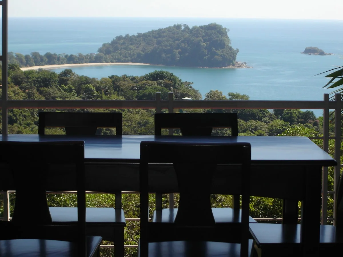 Private- 7 bedroom -Penthouse  a  MANUEL ANTONIO — 7 bedroom vacation rental in Quepos
