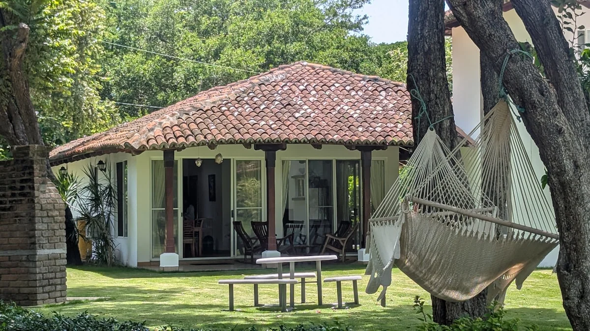 2BR casita 5 mins from Colorados & Panga Drops
