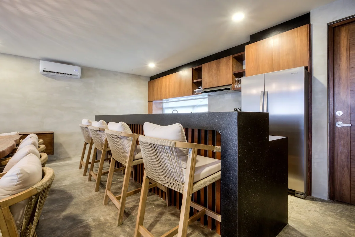 4BR Villa