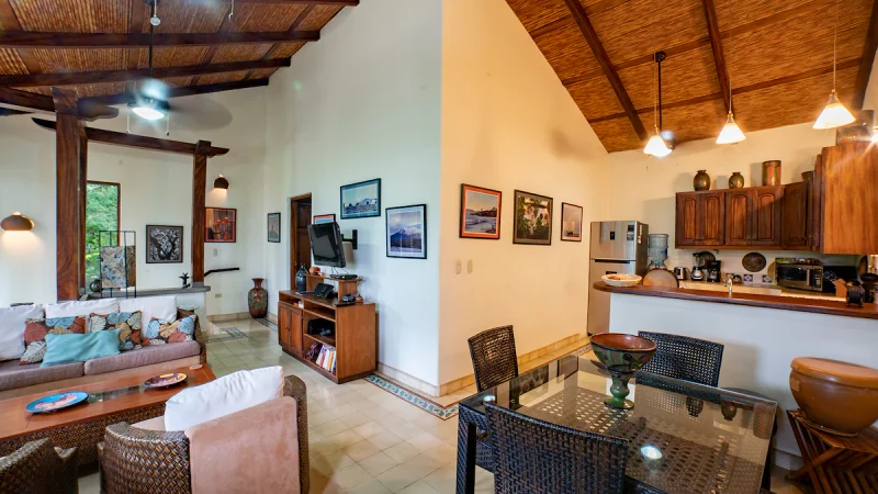 Flying Pigs House, Loft  & Pool - Houses for Rent in Granada, Granada, Nicaragua
