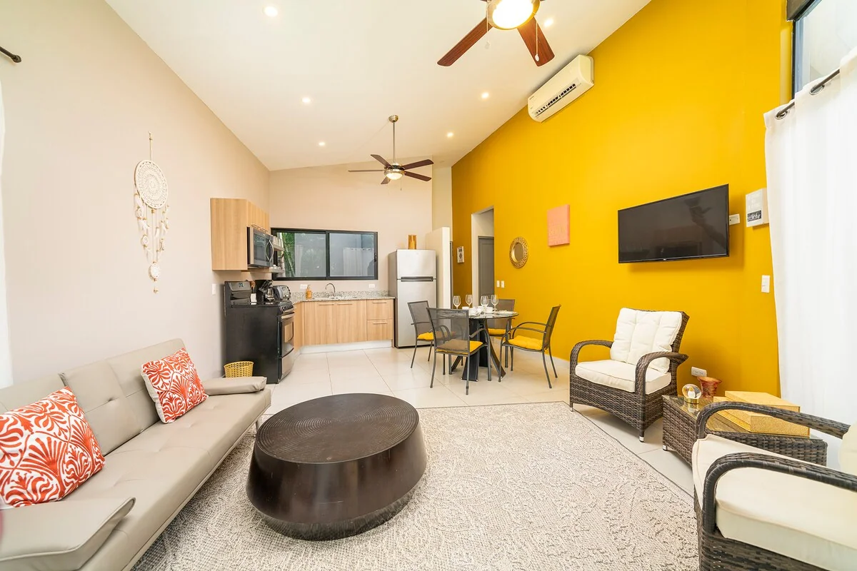 55% OFF 2BR w/ Pool~Daily Service, Walk to Beach — 2 bedroom vacation rental in Playa Langosta