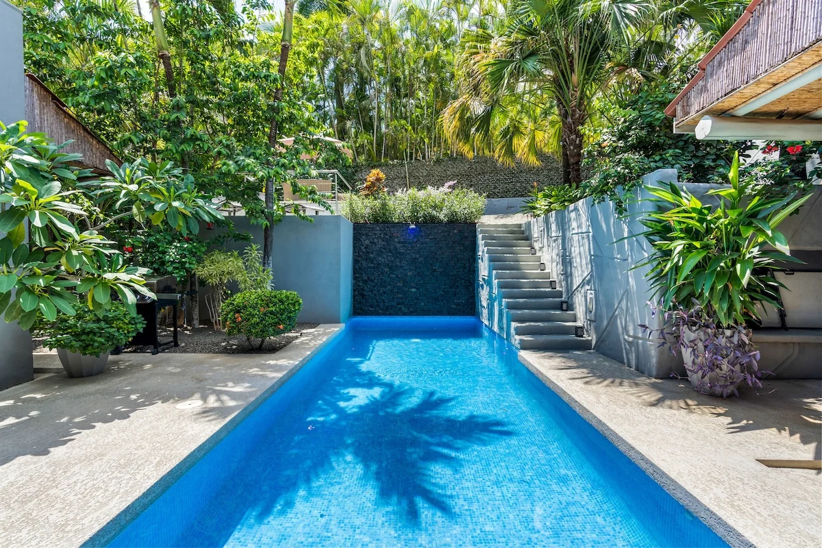 Casa Oasis Spectacular Villa Beach walk distance — 3 bedroom vacation rental in Tamarindo
