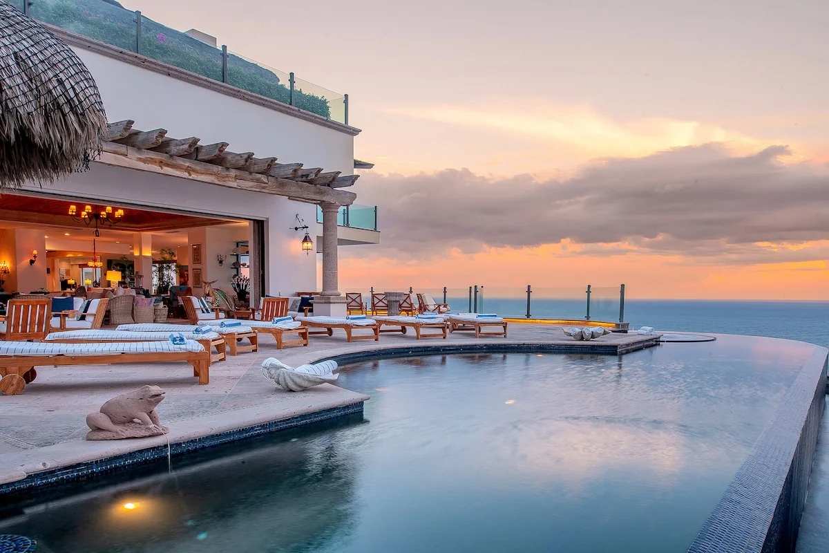 Cliffside Oceanfront Villa | Cook, Pool, Hot tub - Villas for Rent in Cabo San Lucas, Baja California Sur, Mexico